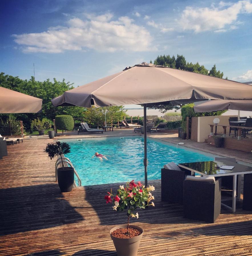 Logis Hotel Restaurant La Citadelle Blaye Exterior photo